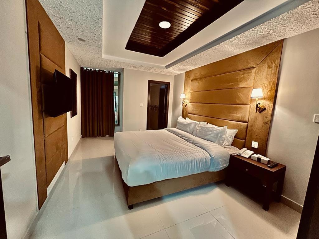 Shelton Suites Bhurban Extérieur photo